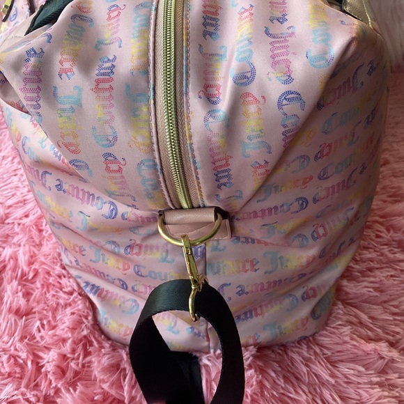 🌈Juicy Couture Rainbow Taffy Word Play Weekender🌈 - Picture 8 of 11